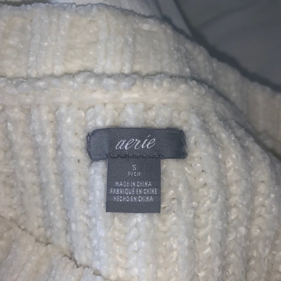 American Eagle Sweater - Picture 4 of 4